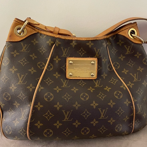 Louis Vuitton Monogram Canvas Galleria PM Hobo - Picture 3 of 16